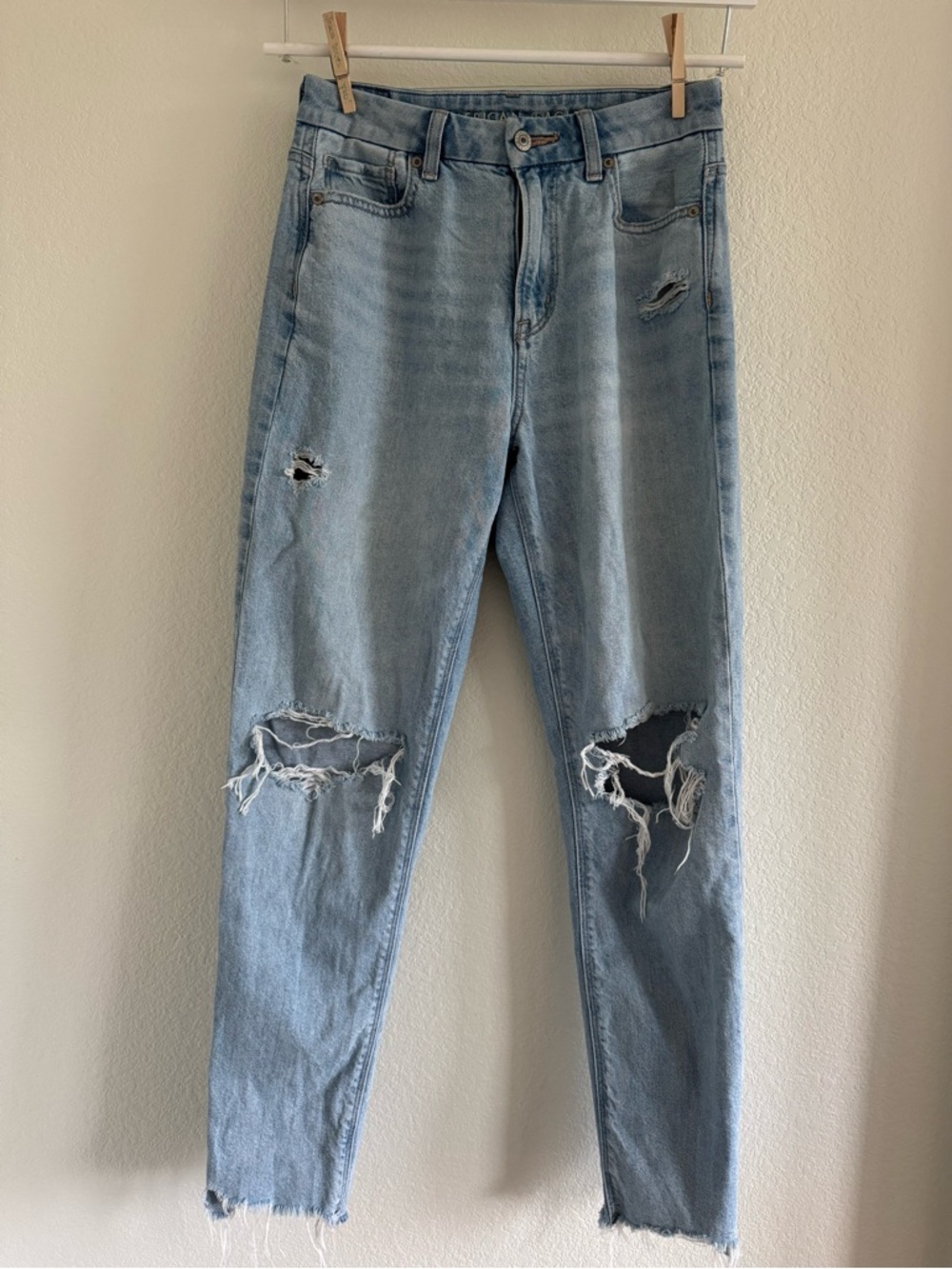 American Eagle Curvy Mom Jean - size 2 Regular